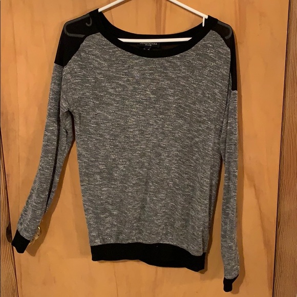 sweater - Picture 1 of 4